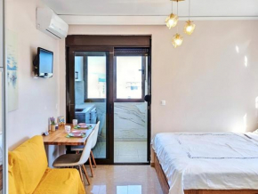 7-Renovated 5th floor apartment